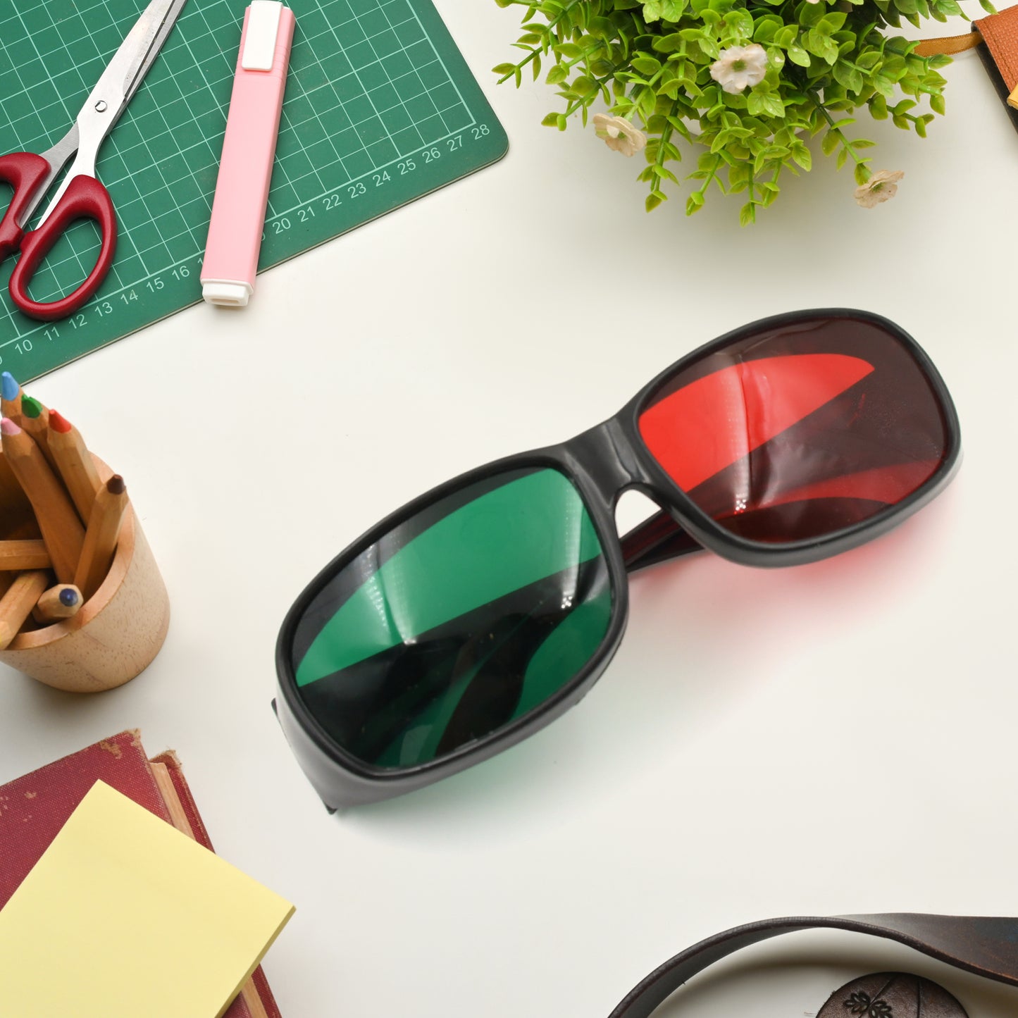 8774 Uv Protected Round Sunglasses 3d Classic Sunglasses For Men Women Lightweight Both Outdoor And Indoor Use (1 Pc )