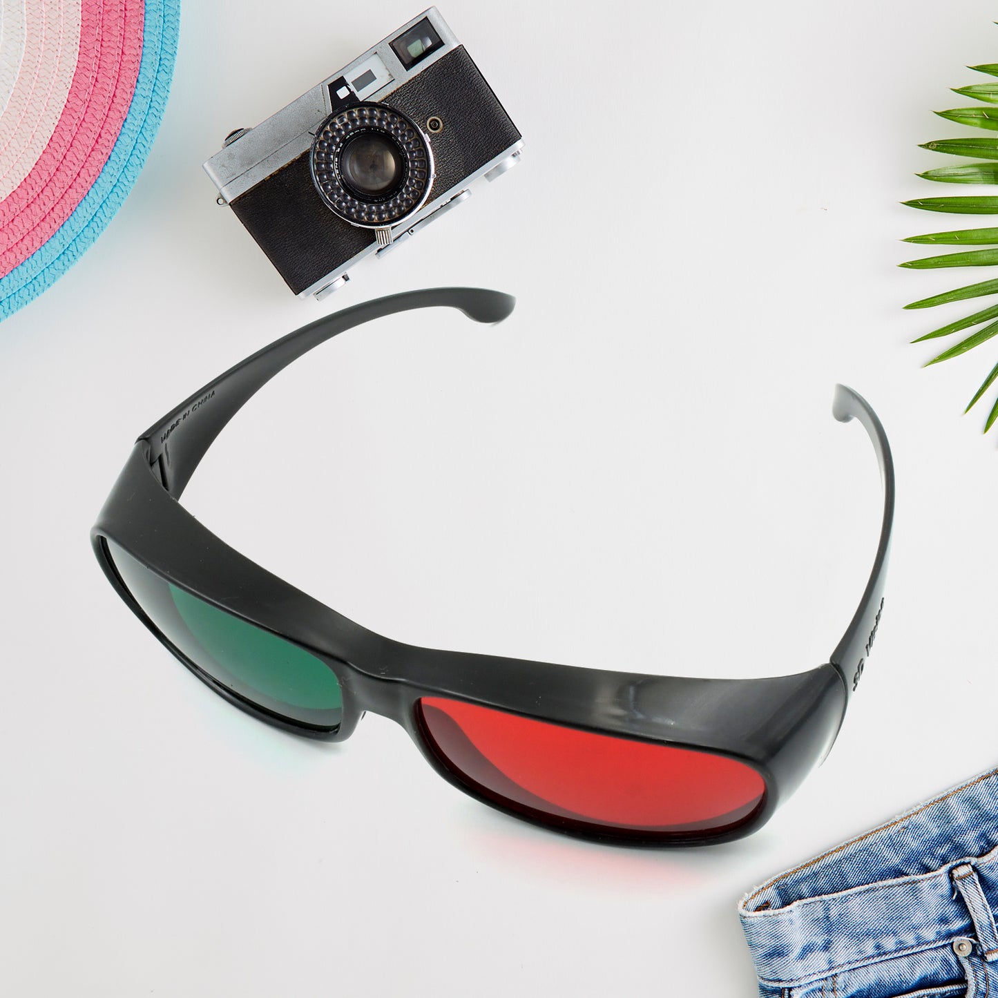 8774 Uv Protected Round Sunglasses 3d Classic Sunglasses For Men Women Lightweight Both Outdoor And Indoor Use (1 Pc )